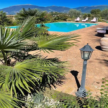 6 Gorgeous Apts, Each Sleeps 4, Set In Beautiful Grounds With Pool Jacuzzi شقة *