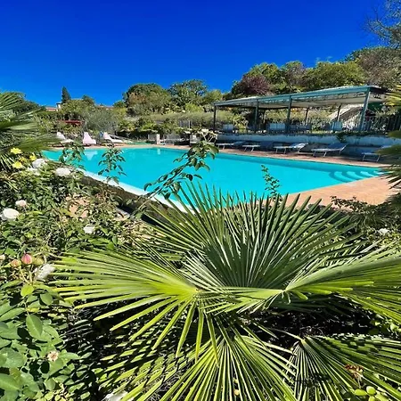 6 Gorgeous Apts, Each Sleeps 4, Set In Beautiful Grounds With Pool Jacuzzi * Colle Umberto (Umbria)