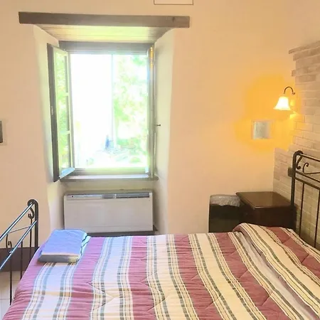 6 Gorgeous Apts, Each Sleeps 4, Set In Beautiful Grounds With Pool Jacuzzi *