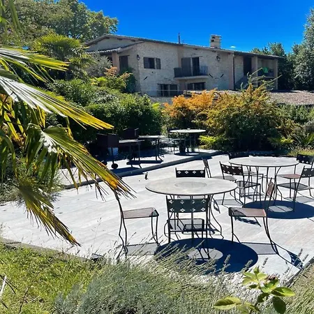6 Gorgeous Apts, Each Sleeps 4, Set In Beautiful Grounds With Pool Jacuzzi *