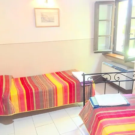 6 Gorgeous Apts, Each Sleeps 4, Set In Beautiful Grounds With Pool Jacuzzi شقة *