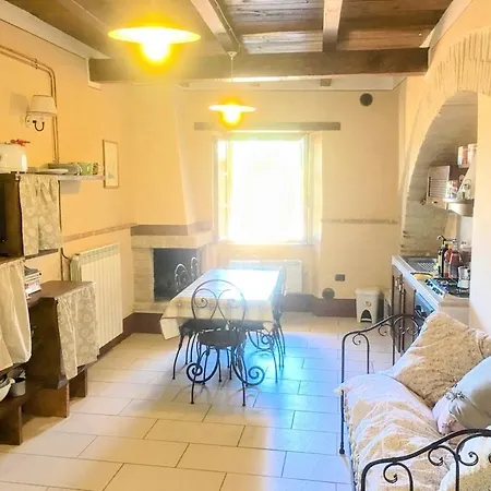 6 Gorgeous Apts, Each Sleeps 4, Set In Beautiful Grounds With Pool Jacuzzi شقة Colle Umberto (Umbria)