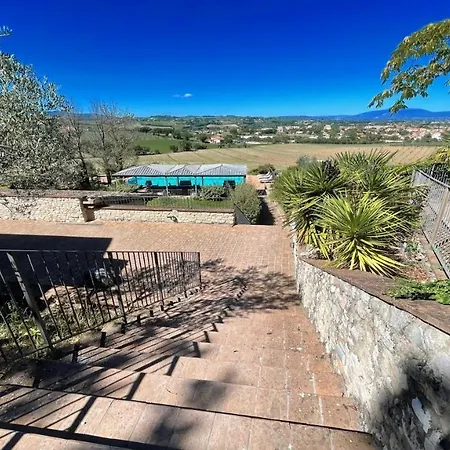 6 Gorgeous Apts, Each Sleeps 4, Set In Beautiful Grounds With Pool Jacuzzi 公寓