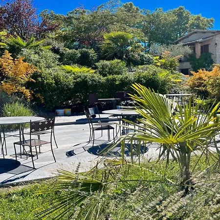 شقة 6 Gorgeous Apts, Each Sleeps 4, Set In Beautiful Grounds With Pool Jacuzzi Colle Umberto (Umbria)